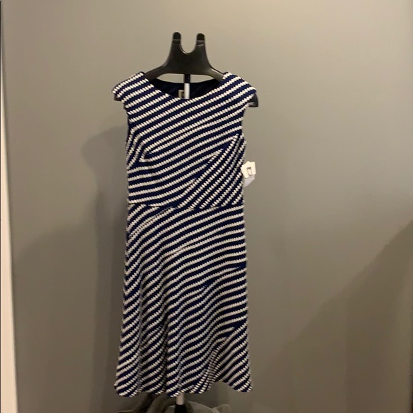 Anne Klein Dress - Picture 3 of 4